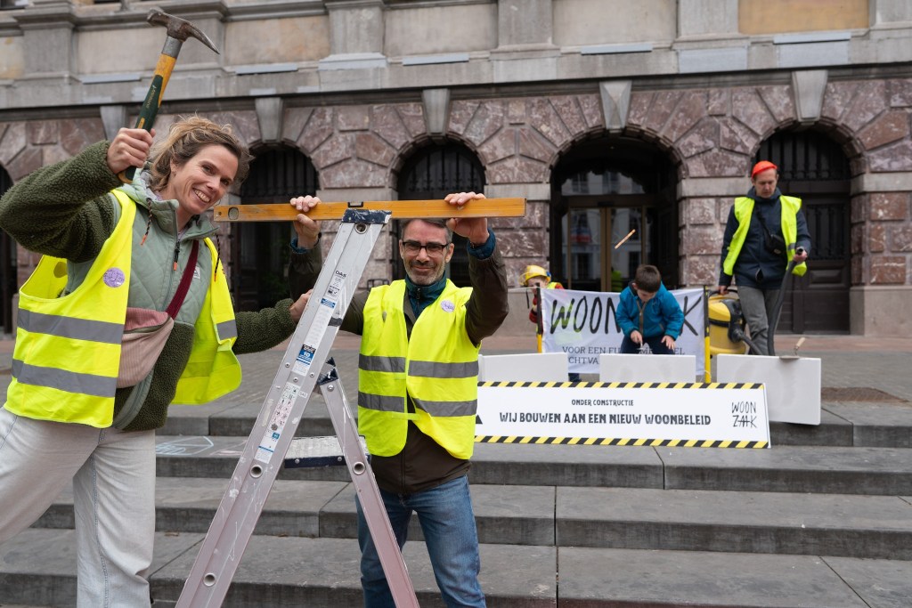 Antwerpen richt themacommissie op rond betaalbaar wonen en reikT DE HAND UIT naar&nbsp;APW